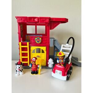 Fisher-Price Little People Rescue Ramps Fire Station Works